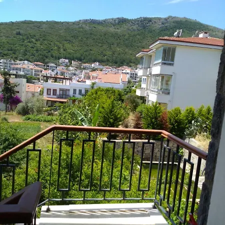 Pharos Hotell