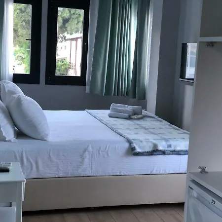 Pharos Hotell